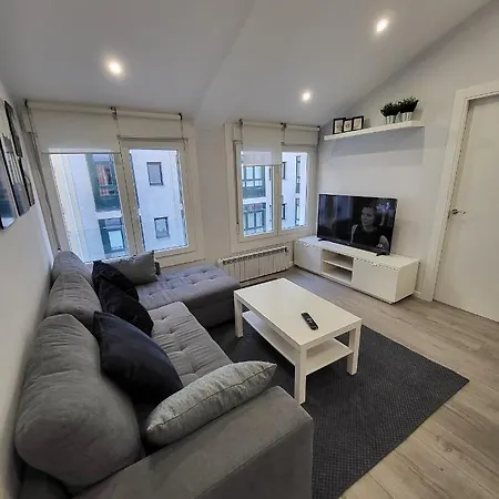 Atico Merced. Tranquilo Y Bien Situado *