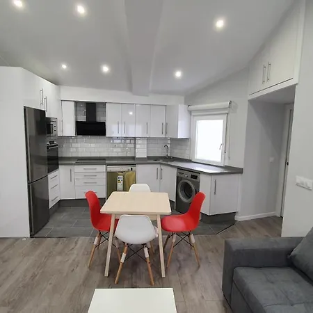 Atico Merced. Tranquilo Y Bien Situado A Coruña