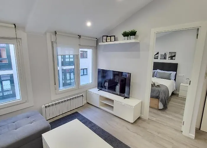 Atico Merced. Tranquilo Y Bien Situado